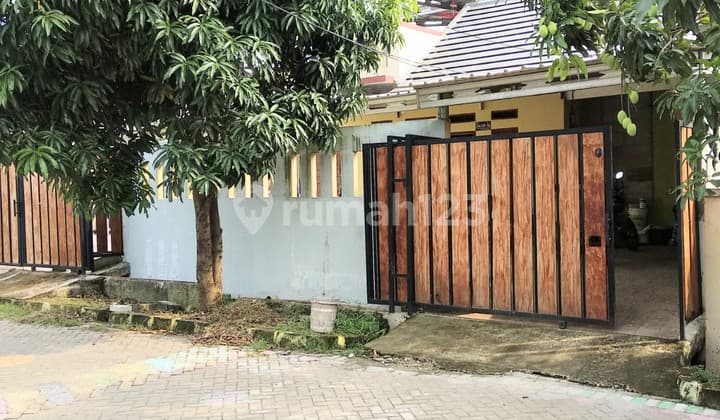 Rumah 2 Lt Dekat Sekolah, Pasar, Water Boom di Regency, Tangerang
