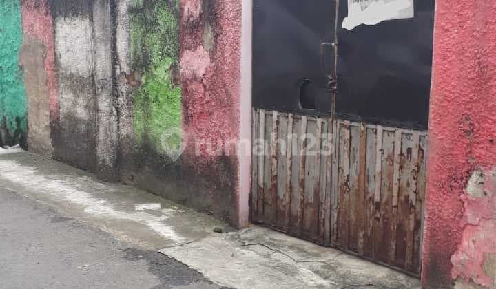 Rumah di Gg Palmerah, Jakarta Barat Dekat Pasar, Sekolah, Stasiun