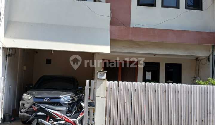 Dijual di Bawah NJOP Rumah Rapi Siap Huni Bandengan Jakarta Utara