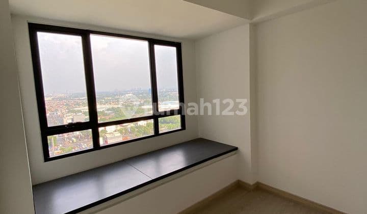For Sale Studio Type Apartment Collins Boulevard