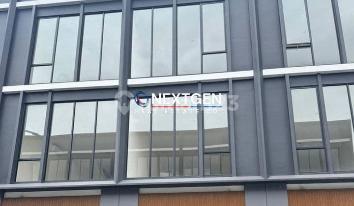 Disewakan Ruko Hampton Avenue 3 Lantai di Gading Serpong