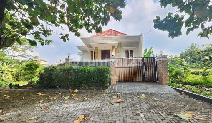 Rumah Hook Rapi Modern Minimalis Daerah Tembelang Semarang