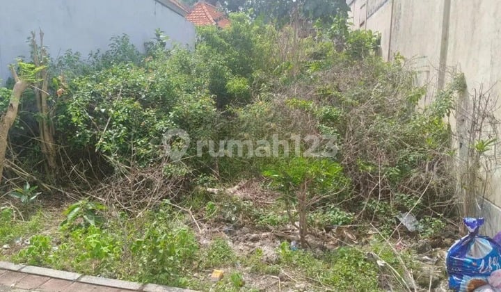 Dijual Tanah 104 M2 di Taman Giri