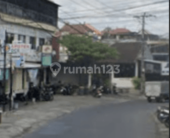 For sale 1 plot of land with a total area of 550 M2 including building - Denpasar