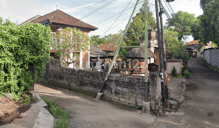 Dijual 3 Bidang Tanah dengan Total Luas 800 M2 Berikut Bangunan - Buleleng