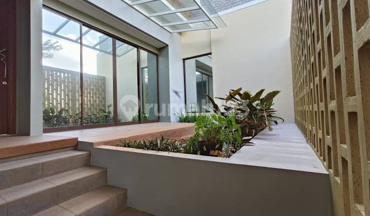 Rumah sewa mewah modern kekinian di perumahan depark