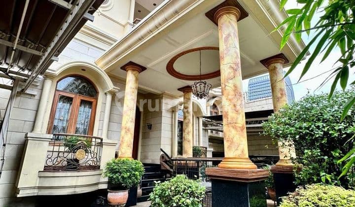 Rumah Murah Bergaya Bangunan Luas Roof Top Mezzanine Di Pancoran