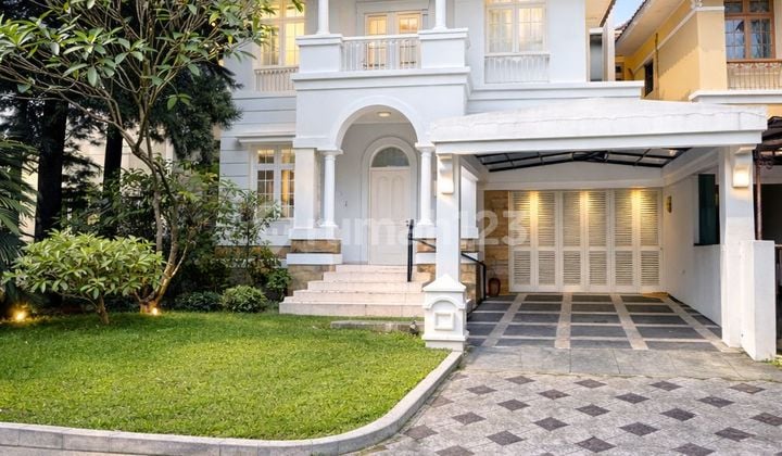 Rumah Luas & Strategis di Taman Edelwis BSD Belakang BSD Plaza