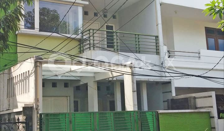 Rumah Cempaka Putih Barat Cempaka Putih, Jakarta Pusat