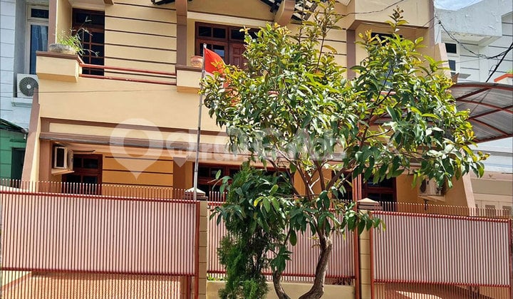 Janur Elok House, Kelapa Gading, North Jakarta