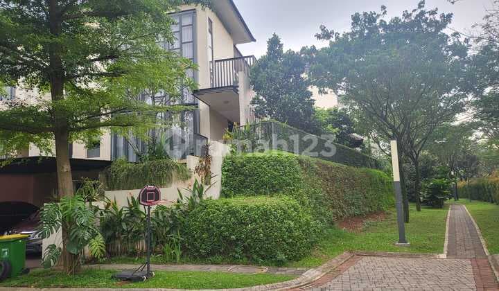 House of Navapark BSD For Sale Fully Furnished