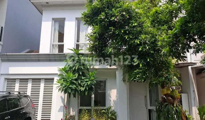 Rumah Chantique di BSD dijual 5.5m nego