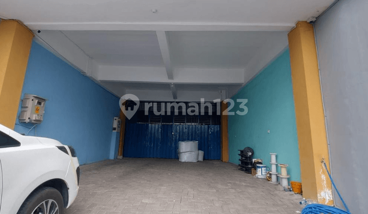 Rumah Usaha Surabaya Timur Parkit Luas