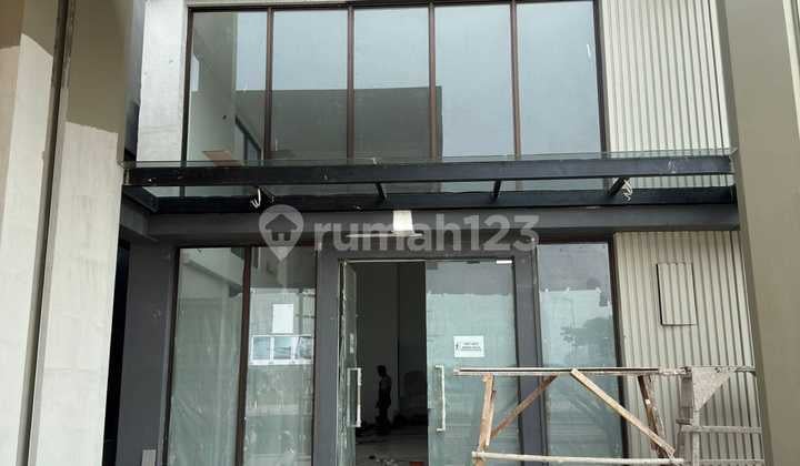 Shop House/Office/Semi-Building Ready to Occupy on Hamstone Avenue, Gading Serpong. Tangerang