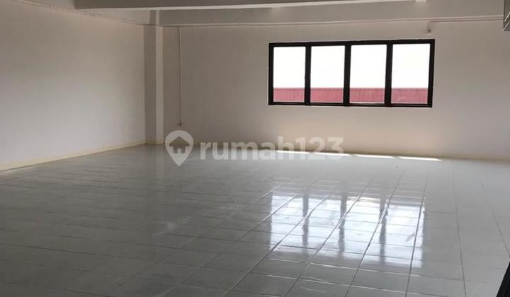 Gudang Siap Pakai di Batu Ceper, Tangerang. 3 Lantai Ada Lift Barang.