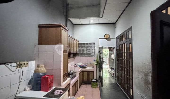 Rumah Siap Huni Asri di Cawang Baru, Jakarta Timur. Uk 15X21 M.