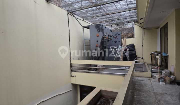 Green Garden House, Kebun Jeruk, West Jakarta. Land area 420 m2.