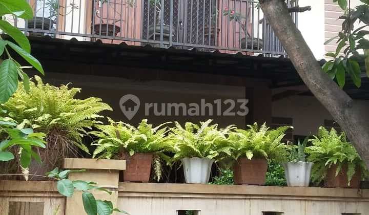 Ready to Occupy Sturdy House in a Cluster