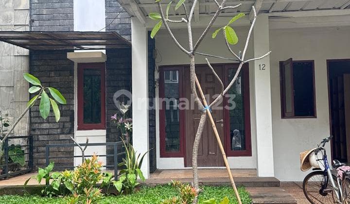 Turun Harga Rumah Depan Taman
