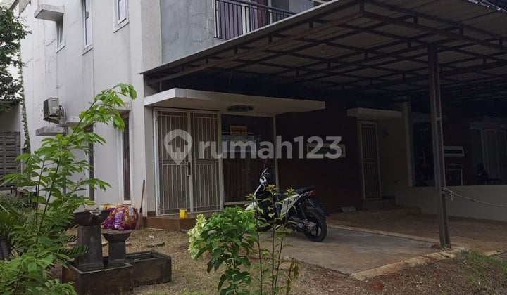Disewa Rumah Hoek Siap Huni Kondisi Bagus
