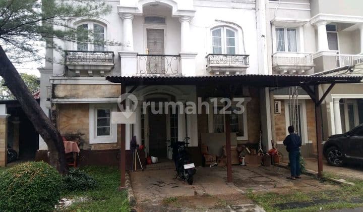 Disewakan Rumah Hoek di Raffles Hills...Murah