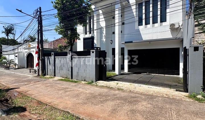 Rumah Bagus Bisa Untuk Kantor Strategis Dekat Tol Di Cilandak