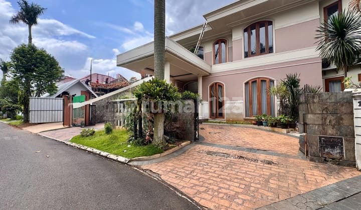Rumah Mewah Lokasi Premium Area Dekat ke Pondok Indah Mall