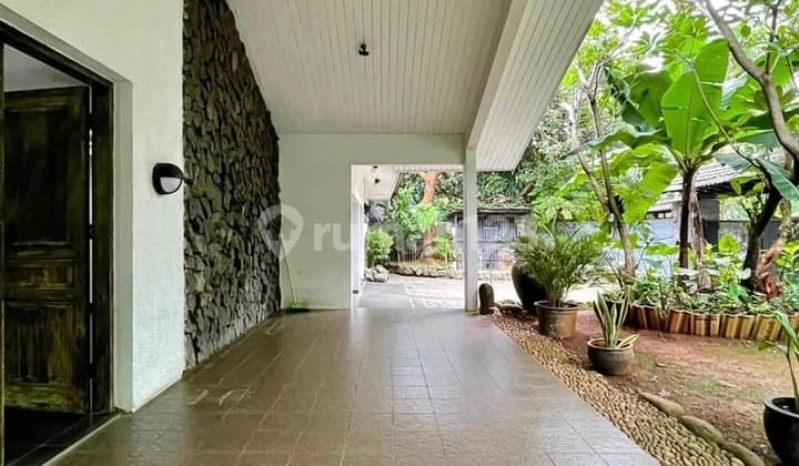 Rumah 1 Lantai Siap Huni Lokasi Di Kemang Dalam Jakarta Selatan