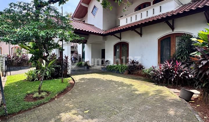 Rumah Bagus Premium Area Harga Mendekati NJOP di Pondok Indah