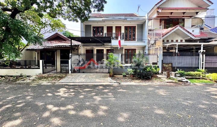 Rumah Siap Huni Lokasi Premium Pondok Indah Jakarta Selatan