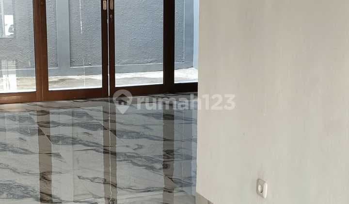Rumah Bagus di Cluster Discovery Fiore Bintaro Jaya