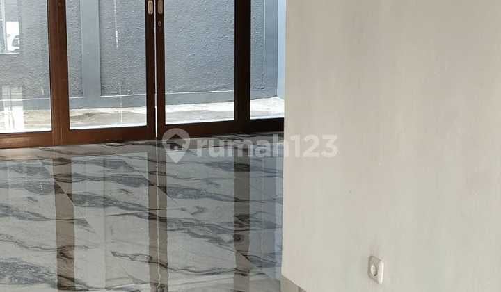 Rumah Bagus di Cluster Discovery Fiore Bintaro Jaya