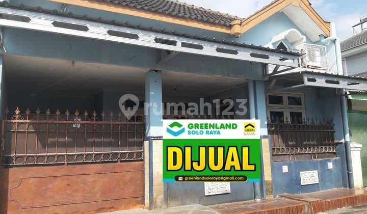 RUMAH 2 LANTAI DI PERUMAHAN FAJAR INDAH SOLO