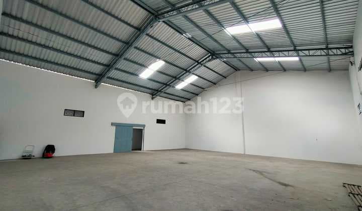READY-TO-USE WAREHOUSE, GOOD & CLEAN IN SOLO CITY