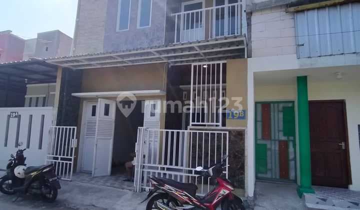 RUMAH BARU GRESS 2 LANTAI DI DEKAT MANAHAN SOLO