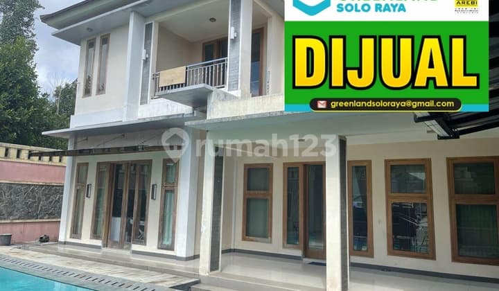 RUMAH 2 LANTAI ADA KOLAM RENANG di DEPOK SLEMAN YOGYAKARTA