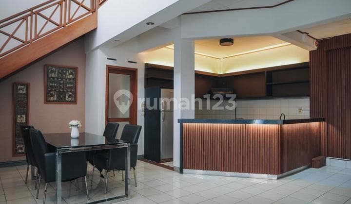 Rumah Hook 2 Lantai Full Furnish, Nyaman & Siap Huni di Gegerkalong