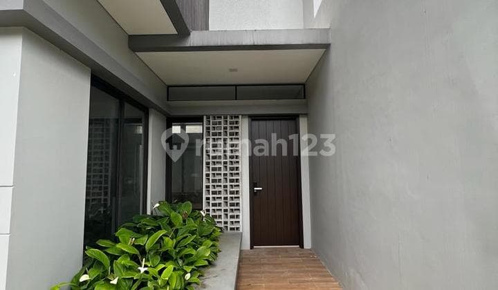 Rumah Cantik Murah Siap Huni di Cluster Flora Summarecon