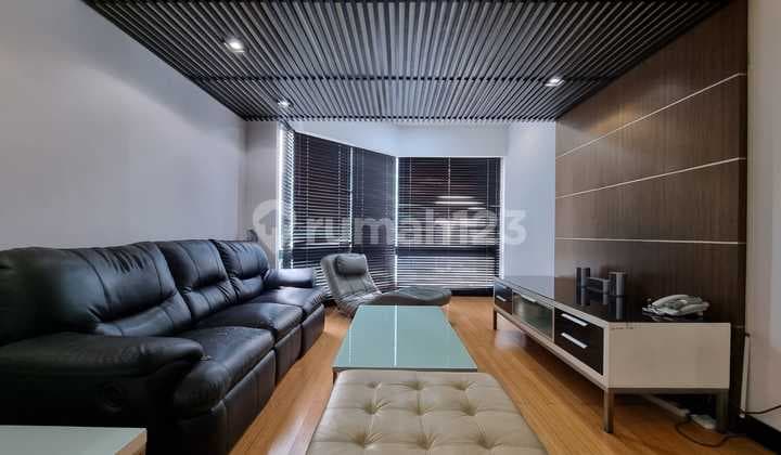 Apartemen Full Furnish Open Space Garden di Taman Anggrek Jakarta