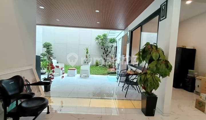 Rumah Mewah Cantik Di Kutakencana Singgasana Bandung