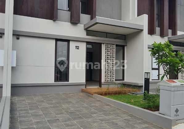Rumah Cantik Modern di Flora Summarecon Bandung