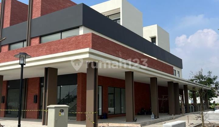 Ruko Corner Disewakan di Magna Terrace Summarecon 3 Lantai