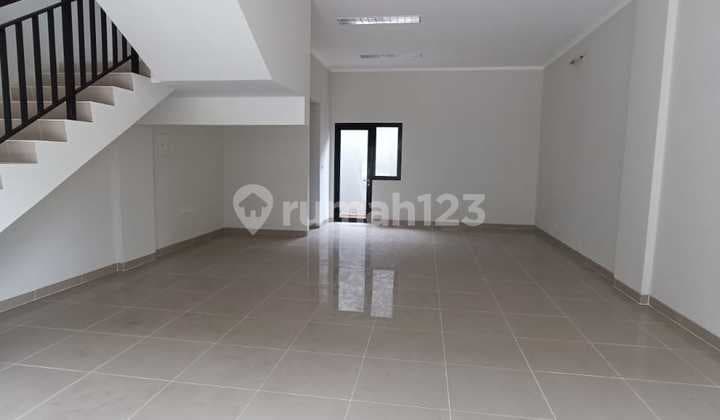 Ruko Untuk Usaha Disewakan di Crystal Commercial Summarecon