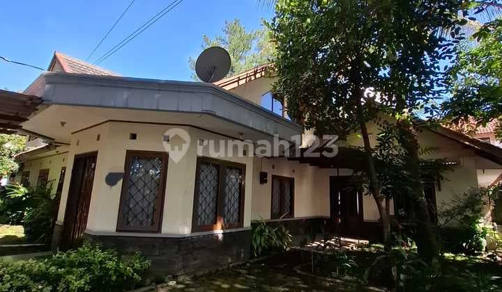 Rumah Bagus Tengah Kota Ada 3 Bangunan di Jl Nawawi Bandung