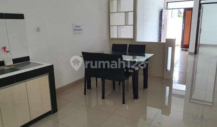 Rumah 2 Lantai Kembar Sayap Moch Toha, 3 KT SHM