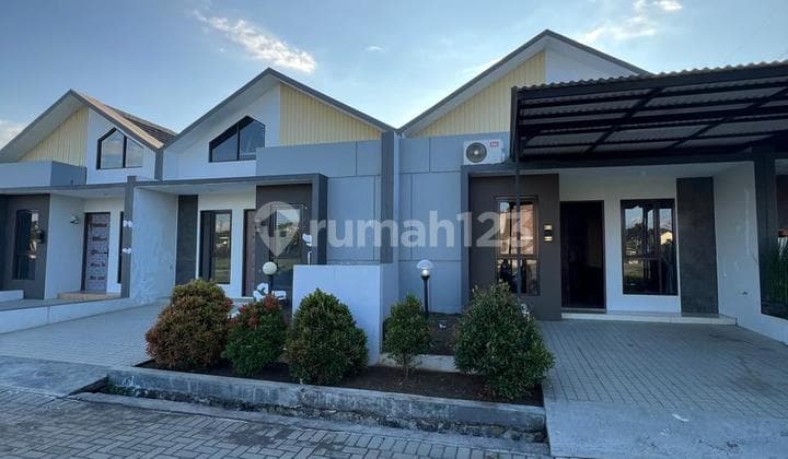 Rumah Baru Modern Type Daisy di Cluster New Himalaya