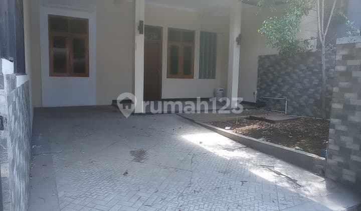 Rumah Jl Kurdi Selatan Murah Disewakan Ada Kitchen Set