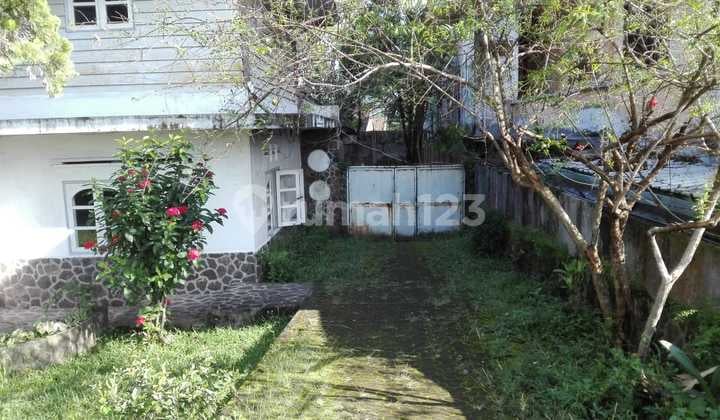 Rumah Tua 2 Lantai Hitung Tanah 673 M2 Lepas Cepat Jl. Prigen