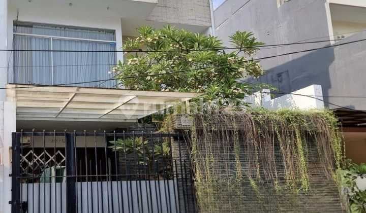 Rumah Murah 3 Lantai Siap Huni Danau Indah Sunter