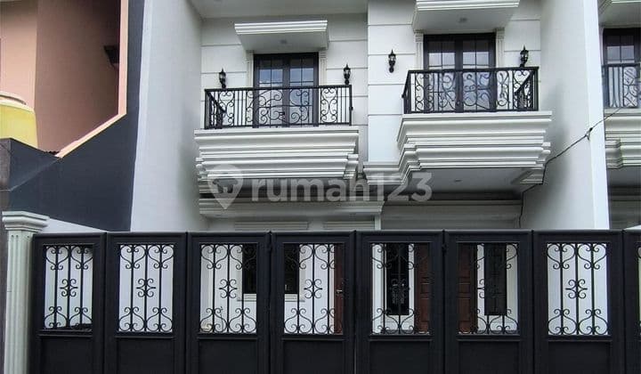 New House Ready to Occupy Fast Sale Duren Sawit East Jakarta